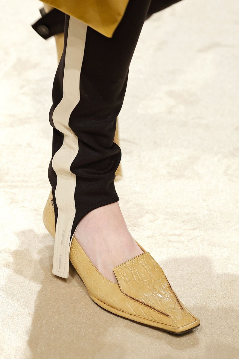 Shoe 9