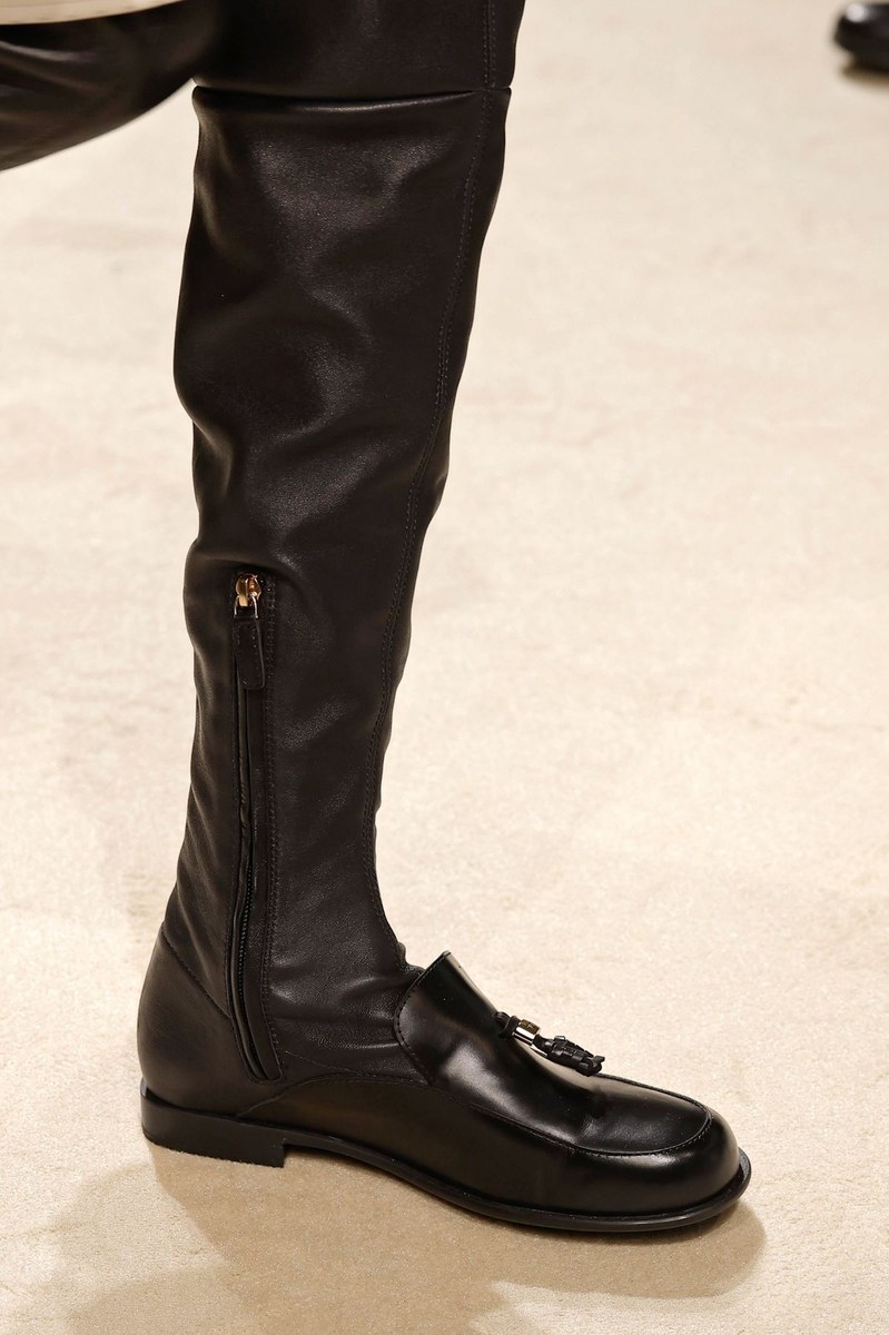 Shoe 29