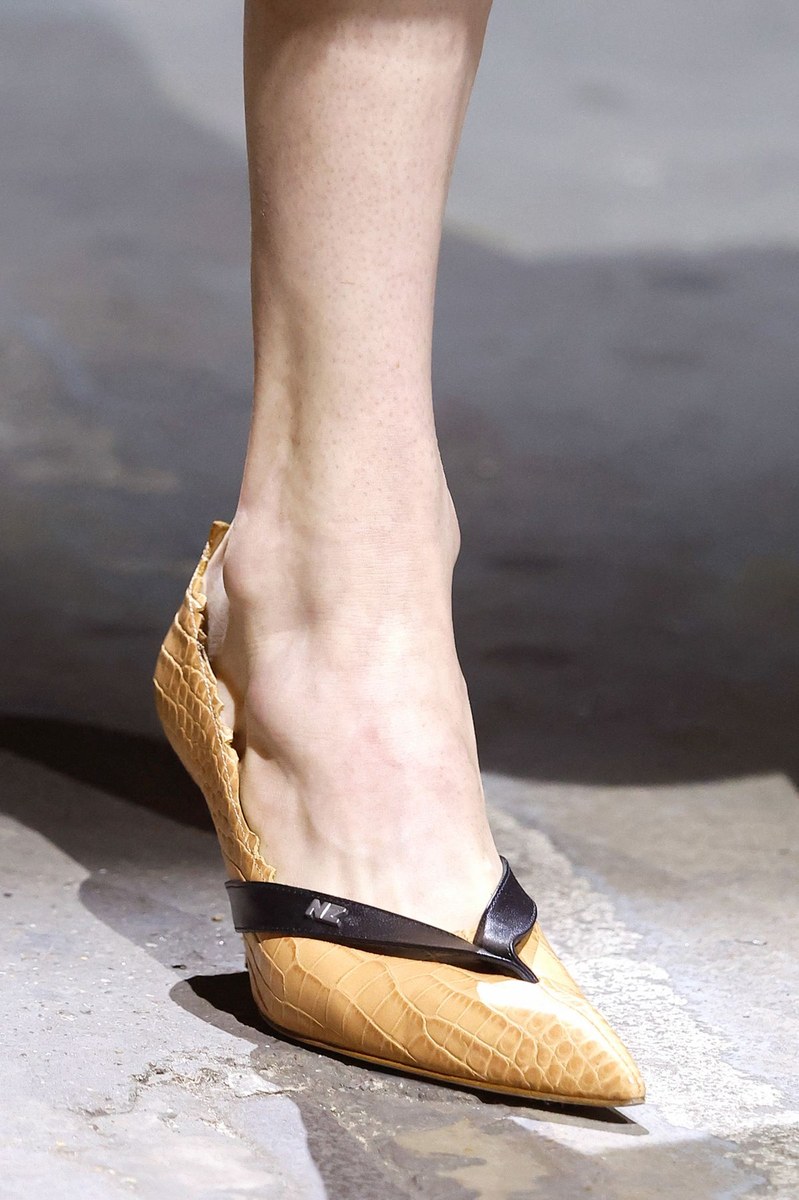 Shoe 8