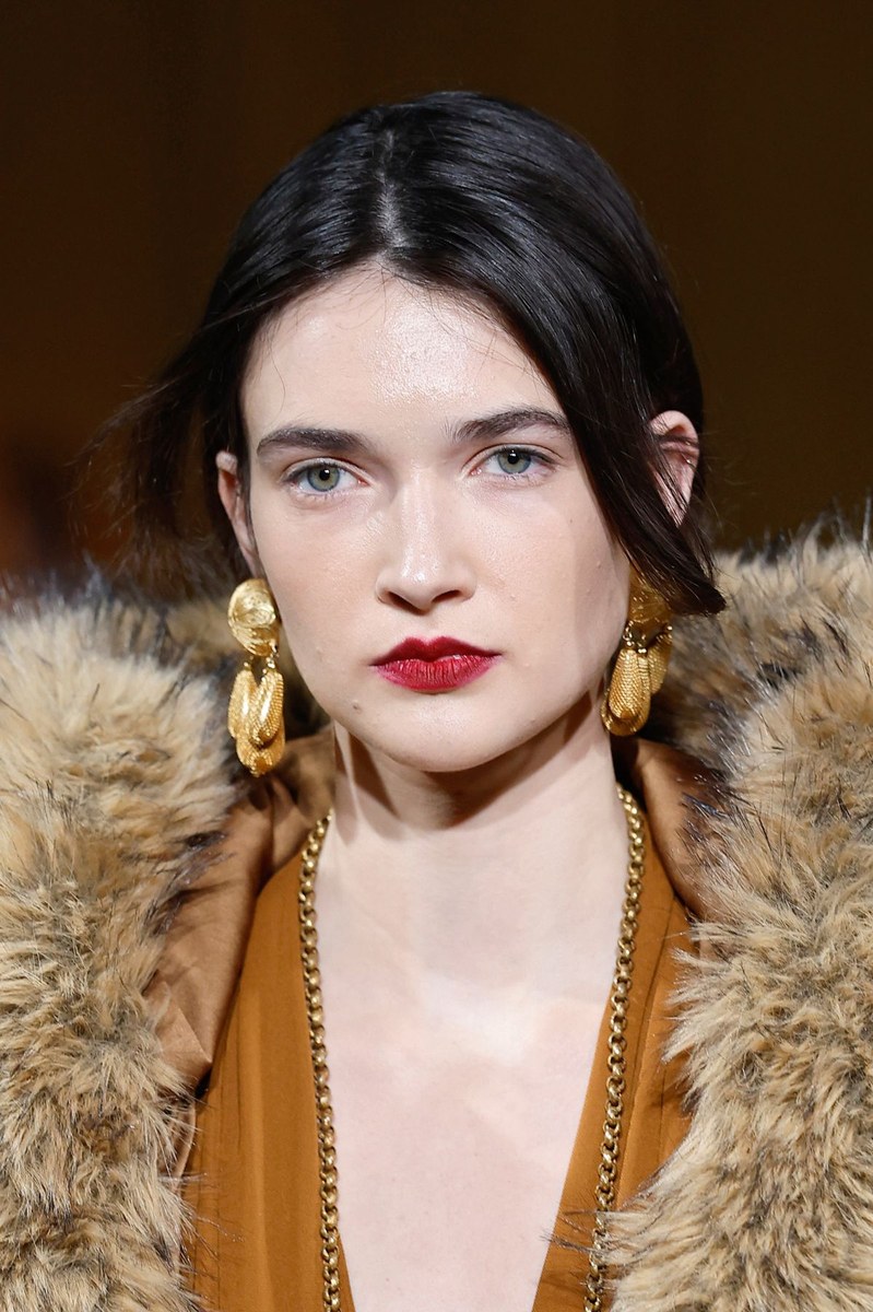 Cinq à Sept FW26 Beauty