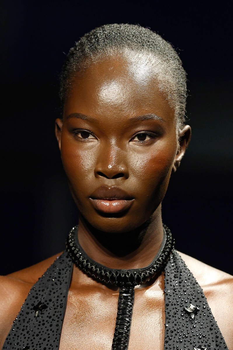 Julien MacDonald FW26 Beauty