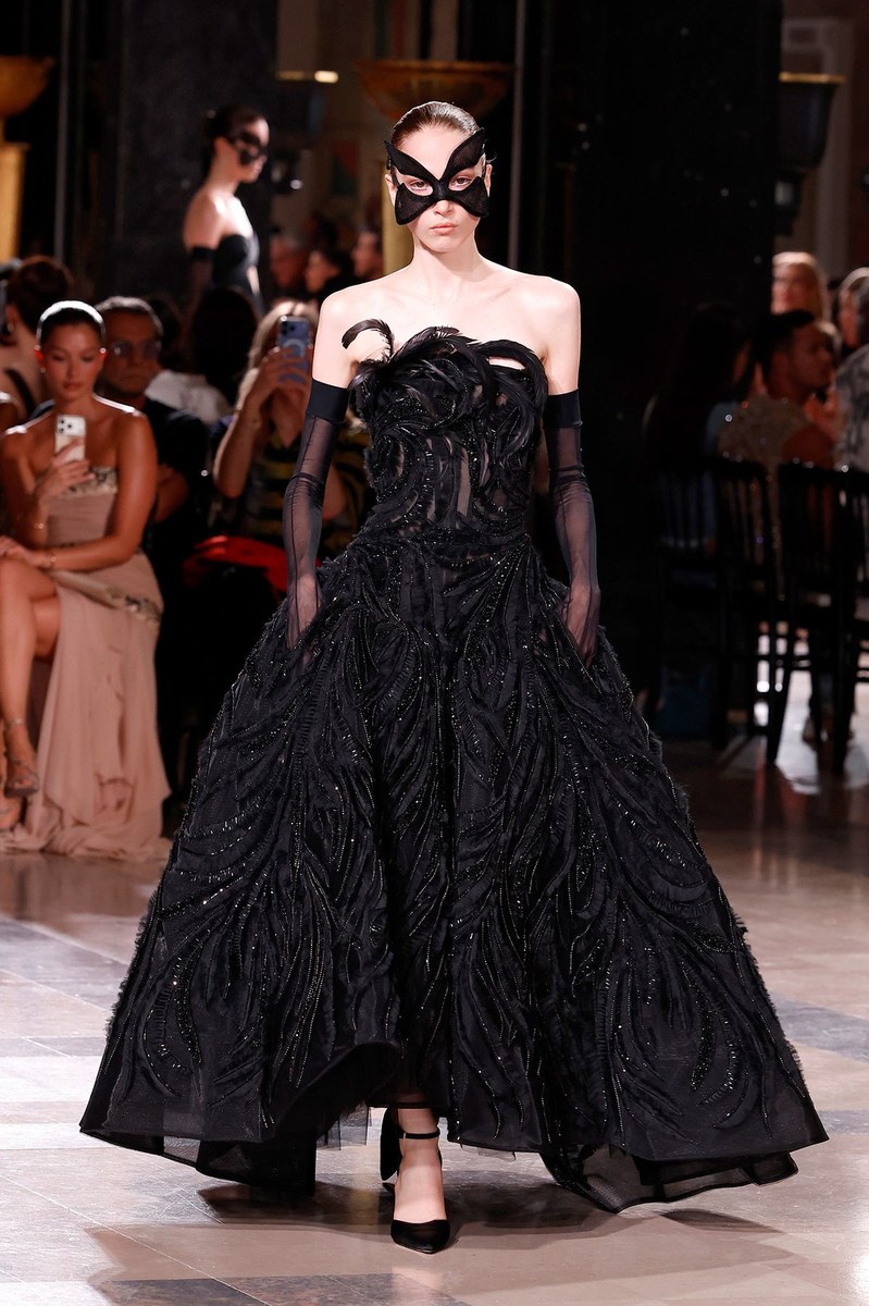 Elie Saab Haute Couture FW26 Report