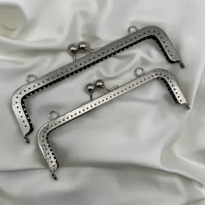 Cadre de Sac 18 et 20 cm 