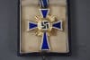 Original German WWII Motherâ€™s Cross in Gold With Case by Deumer - Image 2 of 0