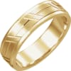 A 14k gold men's wedding band with grooves. - Image 1 of 0