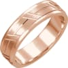 A 14k gold men's wedding band with grooves. - Image 3 of 0
