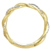 This unique 14k yellow gold diamond twist ring features 0.20 carats of diamonds. - Image 2 of 0