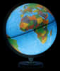 Discover the best of both worlds with the Livingston 12-inch Illuminated Raised Relief Globe. This traditionally styled globe is a marvel of cartography, featuring a unique 2-in-1 map that makes it perfect for students and adults alike. When unlit, the gl - Image 3 of 0