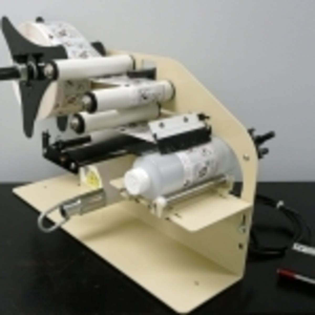Label Applicator for Round Products, 115V Electric, Labels up to 5" Wide