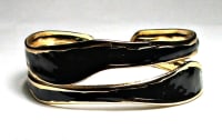 SS-19-B STAINLESS STEEL CUFF BRACELET IN BLACK COLOR