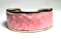 SS-21-P STAINLESS STEEL CUFF BRACELET IN PINK