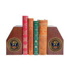 Medallion Bookend Set (CBP)