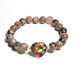 SB-058-STONE 8mm ROUND BEAD BRACELET IN MULTI  HEAR T DESIGN-7 1/2"