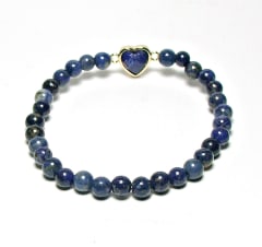 SB6-007-6mm STONE ROUND BEAD BRACELET IN BLUE HEART  DESIGN -7 1/2"