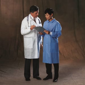O&M Halyard Inc BasicÂ® Lab Coat