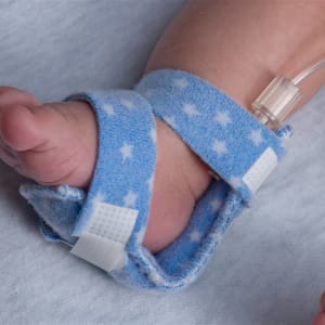 Dale Medical Products DaleÂ® Bendable IV Armboard, Extra Small