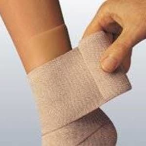 BSN Medical ComprilanÂ® Clip Detached Closure Compression Bandage, 1-1/2 Inch x 5-1/2 Yard