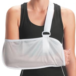 DJO Arm Sling ProcareÂ® Chieftainâ„¢ D-Ring / Hook and Loop Strap Closure Small
