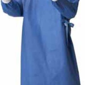 Cardinal RoyalSilkâ„¢ Non-Reinforced Surgical Gown