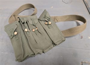 Chinese 4 Cell Shoulder Pouch