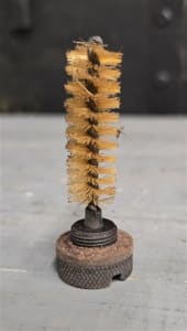 Oiler, cleaning brush for PKM.