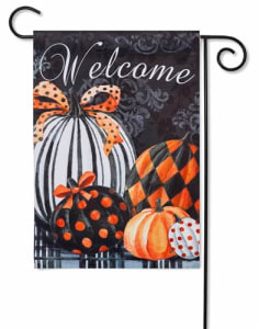 Elegant Pattern Pumpkins Decorative Garden Flag