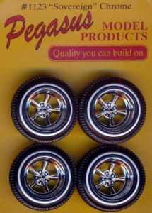 Sovereign "Astro" 5-Spoke Wheels with Whitewall Tires (Set of 4) (1/25)