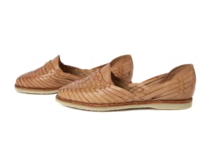 Women's Closed Toe Colonial Huaraches Sandals - Natural