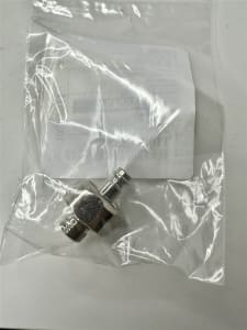 Graco 15T897 CS Gun Air Valve Plug