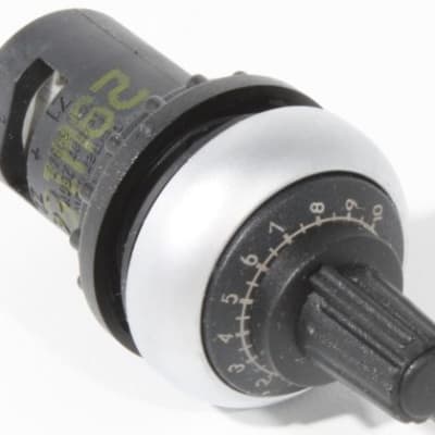 Potentiometer - M22