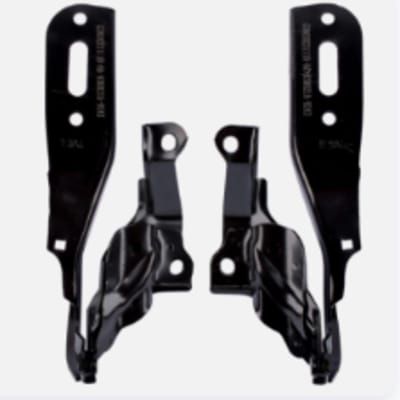 ​Radiator, Hinges, Headlight mounting brackets ,Fan shroud  2006 Honda Accord
