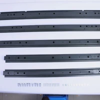 Bed Supports Crossmembers for 99-07 Chevy Silverado/GMC Sierra 1500/2500/2500 HD