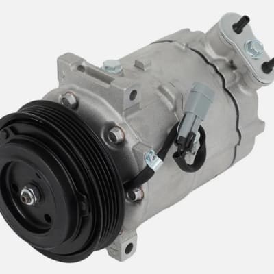 Alternator Chrysler Voyager Lx 2.6L 2021