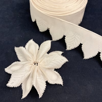 Biella Ribbon Flower Roll in Ivory