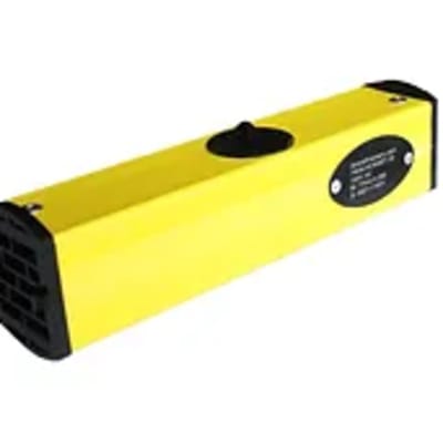 Twin Hornet 22 engine cowl pre-heater with dual fans, explosion-proof thermostat, compact housing, long weatherproof power cord, and carrying bag.