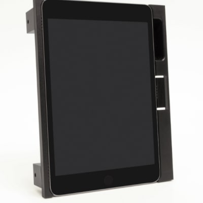 Airgizmos iPad mini Panel Dock securely mounted in aircraft instrument panel with cooling port for ventilation and easy GPS removal.