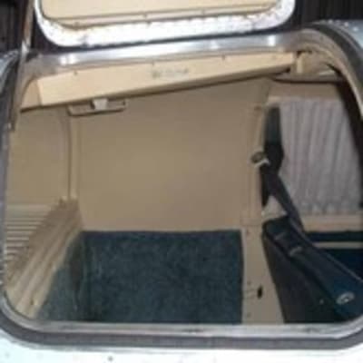 Knots2U Mooney door and window seals, FAA/PMA approved, durable replacement parts, weatherproof, precise fit for aircraft doors and windows.