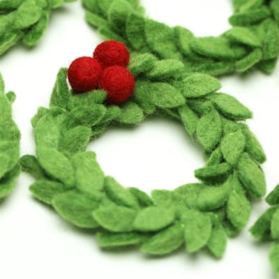 Mini Mistletoe Wreath