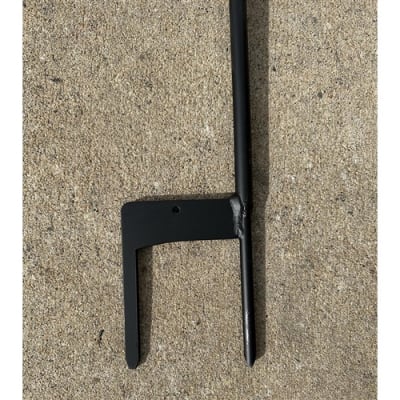 Replacement blind pole