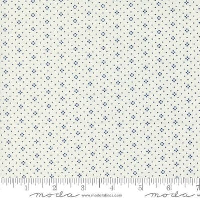 EYELET BASIC: IVORY w/ MIDNIGHT