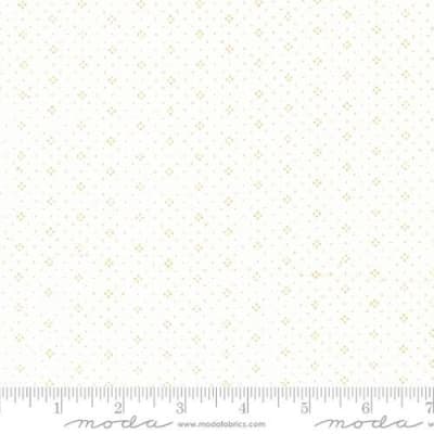 EYELET BASIC: Ivory w/ Latte