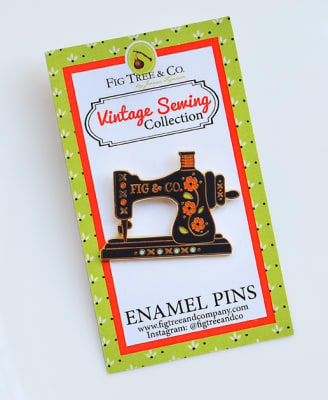 Enamel Pin: Vintage Sewing Machine