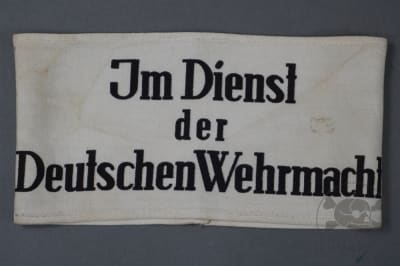 Original German WWII Im Dienst der Deutschen Wehrmacht Armband