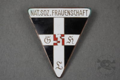 Original German WWII National Socialist Womenâ€™s League NS-Frauenschaft Membership Badge