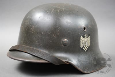 Original German WWII Heer M40 Single Decal Combat Helmet ET66