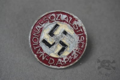 Original Third Reich NSDAP Enamel Party Membership Pin M1/148