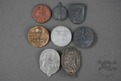 Original Pre-WWII Political Related Badges/Winterhilfswerk/Tinnies