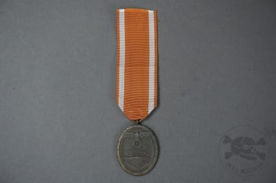 Original German WWII German Defense Wall (West Wall) Medal