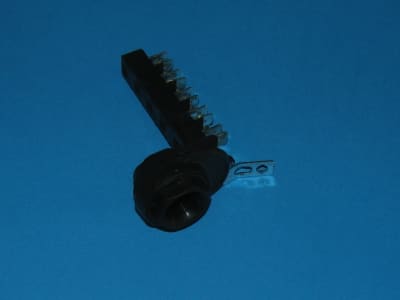 250676 TERMINAL BLOCK 5P Z12.5 GK