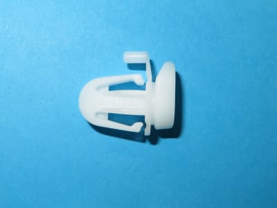 414428 FRONT PANEL CATCH FI